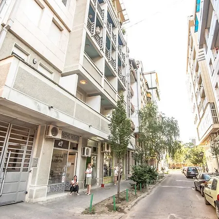 Marina With Free Parking *