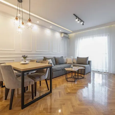 Marina With Free Parking 아파트 노비사드