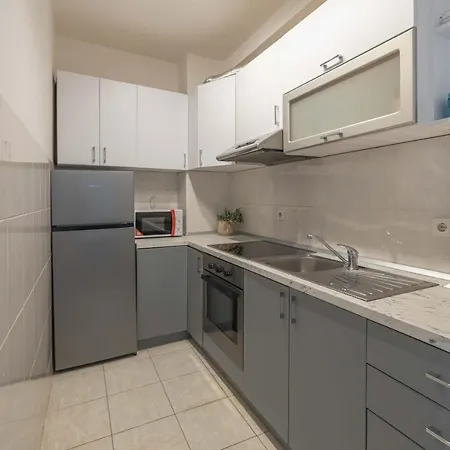 Marina With Free Parking *