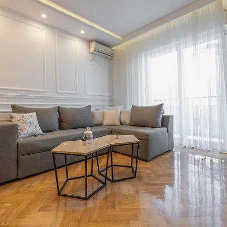 Marina With Free Parking Apartman Újvidék