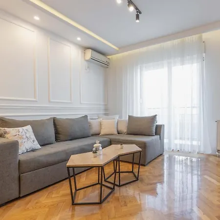 Marina With Free Parking Apartman Újvidék