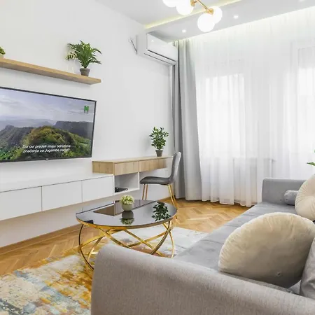 Marina With Free Parking * Újvidék